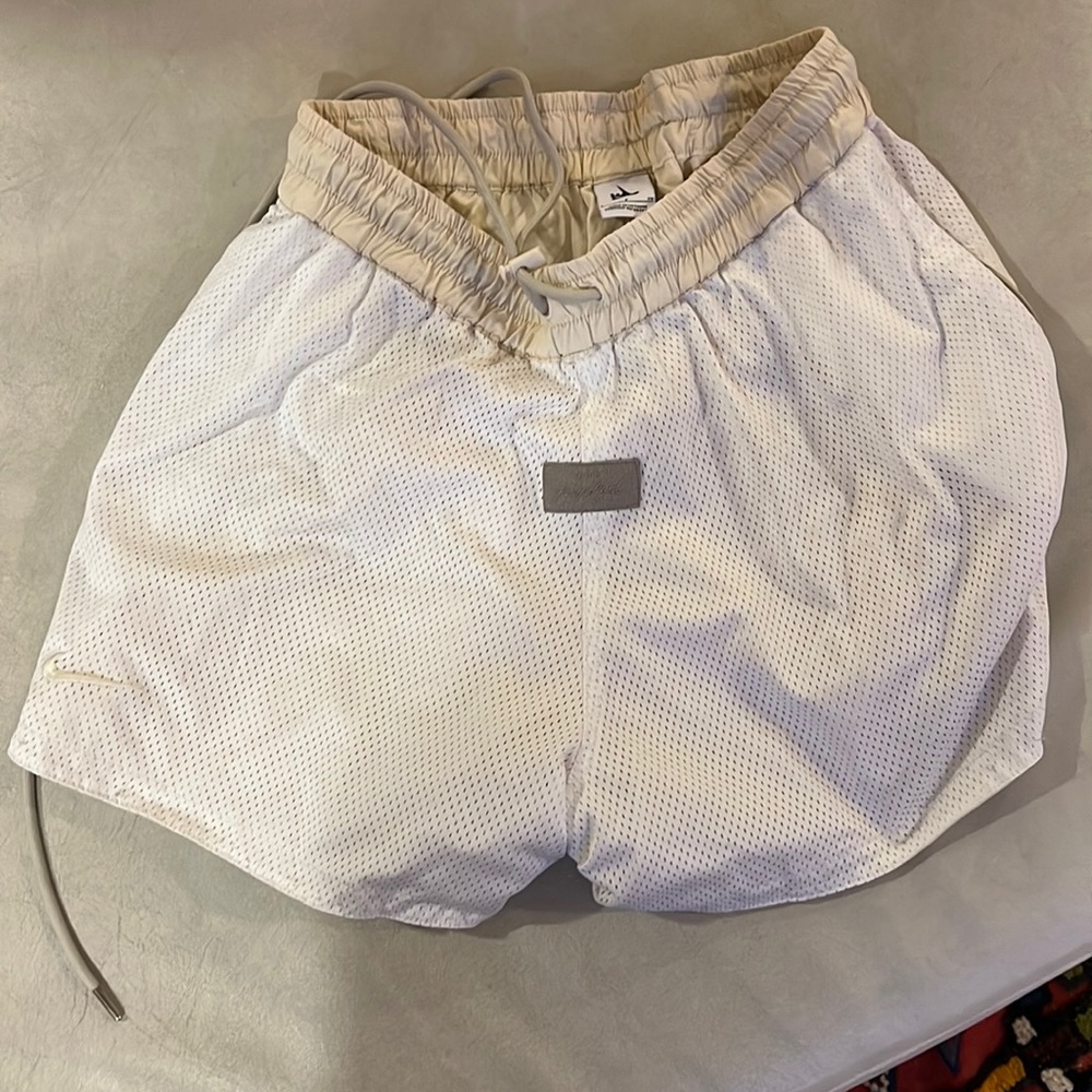 NIKE FOG SHORTS SIZE S
